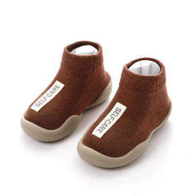 Stylische Baby Sockenschuhe